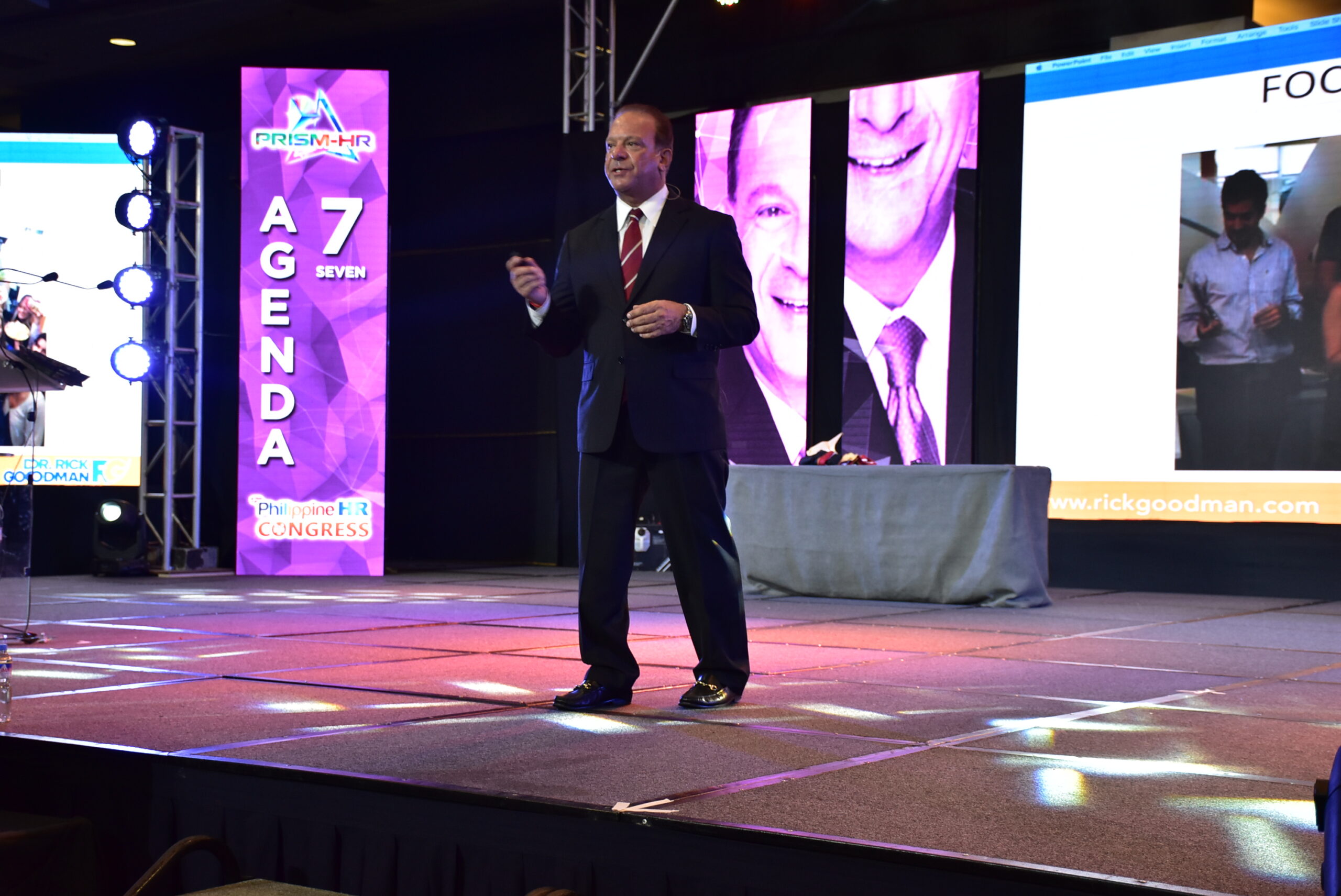 Dr. Rick Goodman keynote speaker on stage